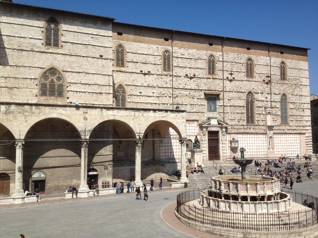 Perugia: con la celebrazione della Messa crismale del Mercoledì Santo la Chiesa entra nel vivo della Settimana Santa