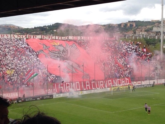 Perugia: anche il cardinale Gualtiero Bassetti si unisce alla gioia dei tifosi e simpatizzanti per la promozione del Perugia Calcio in serie B