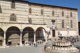 Perugia: la Pastorale diocesana della Scuola promuove l’iniziativa del “Pellegrinaggio a Piedi e Messa dei Maturandi”