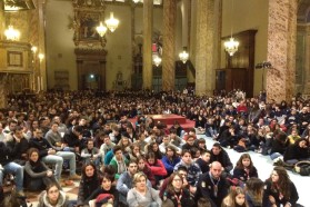 Perugia: la tradizionale Veglia di preghiera d’Avvento dei giovani con il cardinale Gualtiero Bassetti
