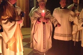 Perugia: celebrazione della domenica di Pasqua. Il card. Bassetti: “E’ la vittoria della Pasqua: le lacrime sono asciugate dall’amore”