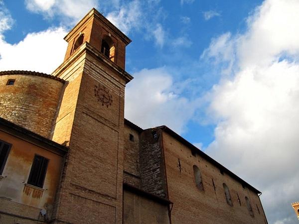 Perugia: il parroco di Santo Spirito mons. Scarabattoli rassicura sulla sicurezza del campanile e della chiesa