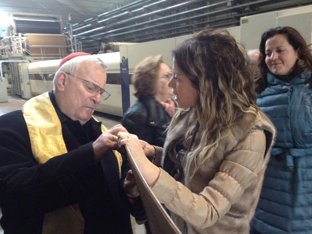 Perugia: Il cardinale Gualtiero Bassetti, in visita a due realtà produttive, incoraggia il mondo del lavoro ad avere fiducia e speranza. Annunciato il Giubileo diocesano dei lavoratori per la festa del Primo Maggio