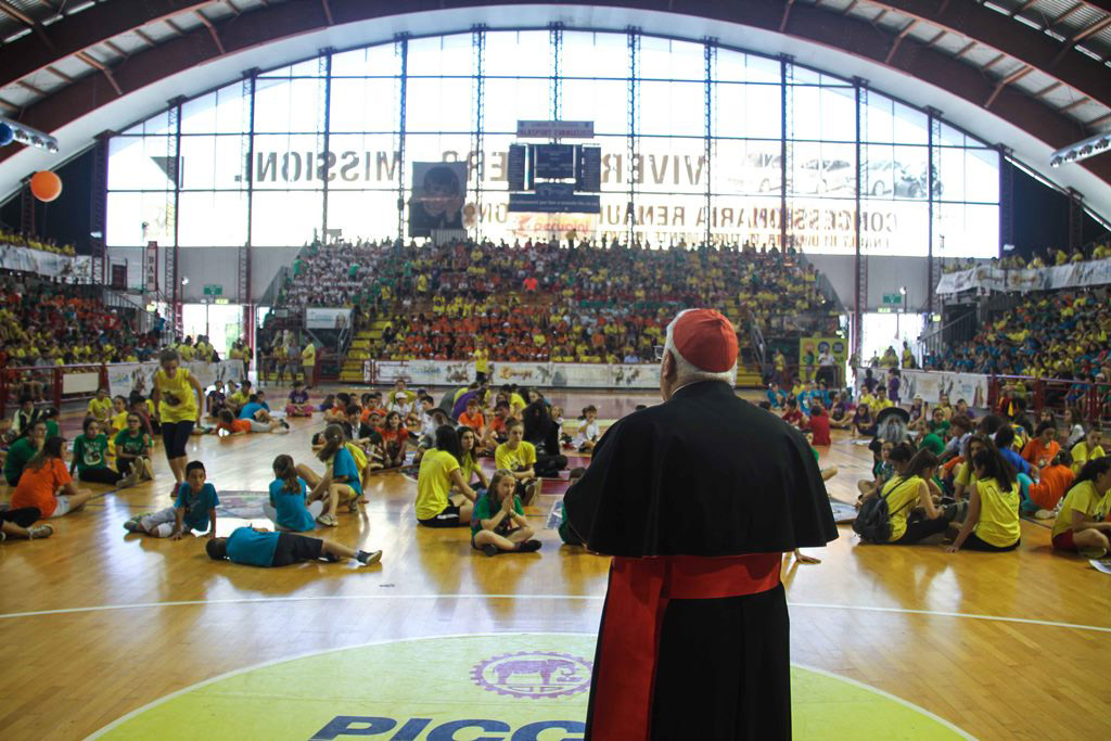 Perugia: 4000 bambini ed animatori riempiono il PalaEvangelisti per la festa del Gr.est.Il cardinale Bassetti: «Quanto è bella la vita con voi! Non arrendetevi, condividete la vostra gioia!»