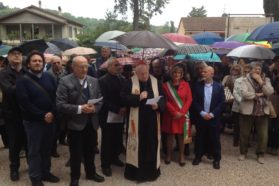Perugia: Inaugurato l’Oratorio parrocchiale “Danilo Riccini” di Ponte Felcino e Villa Pitignano.  Il cardinale Gualtiero Bassetti: «E’ un “ovile” che accoglie tutti»,  di contrasto a «lupi rapaci», «individualismo pauroso» e «solitudine»