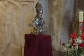 Perugia: Celebrata la solennità di sant’Ercolano, vescovo e martire, defensor civitatis.  Il cardinale Gualtiero Bassetti: «Ercolano testimoniò il Vangelo di Cristo con la vita  ed il suo esempio rimane ancora oggi più che mai significativo». L’appello del presule ad un maggiore impegno nella vita sociale e politica, «soprattutto per perseguire il bene comune»