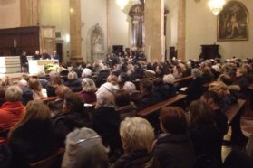 Perugia, incontro dell’Apostolato biblico diocesano: Il cardinale Gianfranco Ravasi,  “rileggendo” il libro di Daniele della Bibbia, ha esortato i giovani, ma non solo,  a non lasciarsi strumentalizzare dal potere, a non rigettare il presente, a far trionfare la giustizia  e, soprattutto, a non essere apocalittici con la loro l’indifferenza