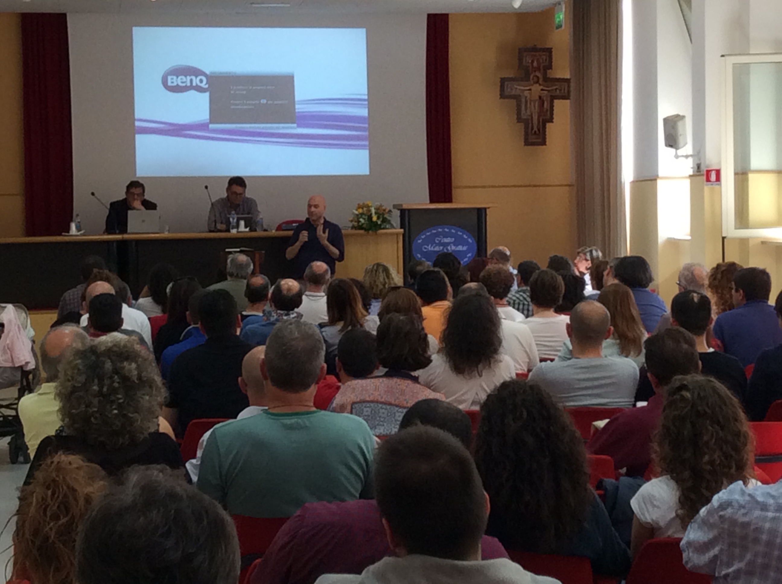 Perugia: Un nuovo incontro-testimonianza su un fenomeno di grave attualità, la pornografia. L’associazione “Puri di cuore”, in collaborazione con il Centro di formazione pastorale e gli Uffici diocesani interessati, promuove l’incontro dal titolo: “Sessodipendenza: Dodici passi per salvarsi”