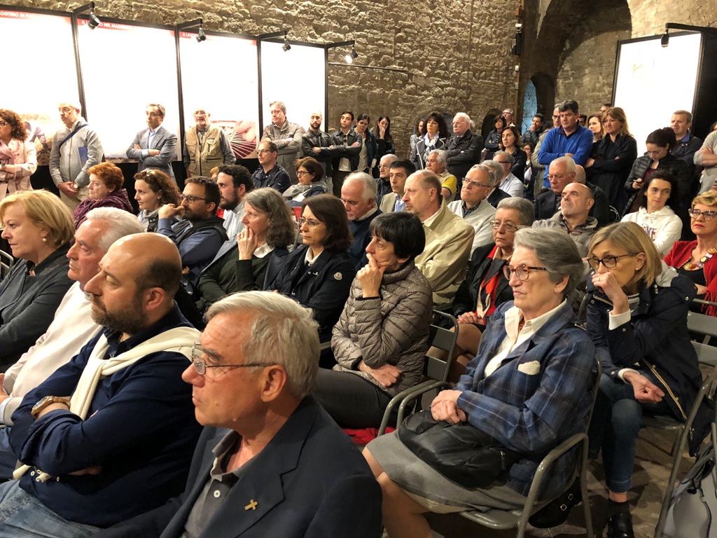 Inaugurata la Mostra “LabOra. Persona. Lavoro. Bene comune. Immagini e testimonianze sul significato, la dignità e le sfide del lavoro”
