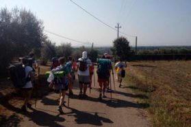 “X mille Strade”: Concluso il pellegrinaggio a piedi verso Roma dei 140 giovani perugini per incontrare papa Francesco
