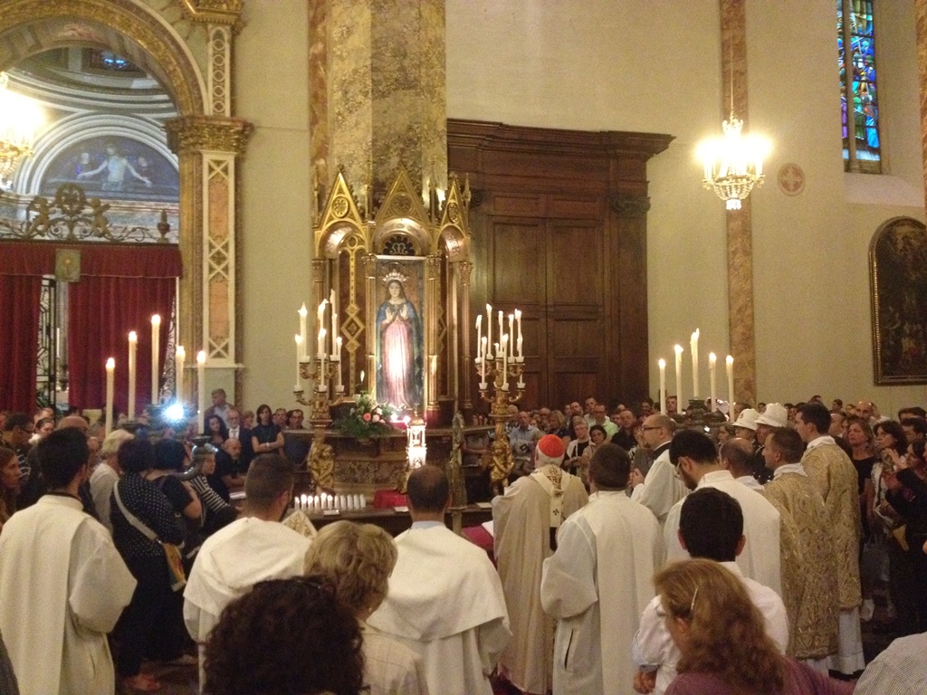 Perugia: La solennità della Madonna delle Grazie del 12 settembre avvia il nuovo Anno pastorale. Due seminaristi diventano diaconi, futuri sacerdoti, a testimonianza di una Chiesa viva e in cammino. In questa casa è la salvezza: La lettera alla comunità diocesana a conclusione della Visita pastorale