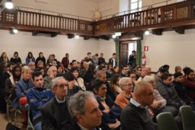 Perugia: L’associazione di volontariato “San Pio da Pietrelcina” Onlus  prosegue i suoi stage formativi post-diploma professionale di scuola superiore  e promuove l’incontro dal titolo: “Giovani, lavoro e finanza per un progetto di valori”