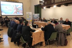 Perugia: Dal convegno “Dignità e lavoro”. Gli interventi di Leonardo Becchetti, Andrea Cuccello, Carlo Orlandi e Antonio Bonardo. Un modo nuovo di guardare al lavoro per stimolare i giovani  a prepararsi al futuro anche con più investimenti sull’apprendistato