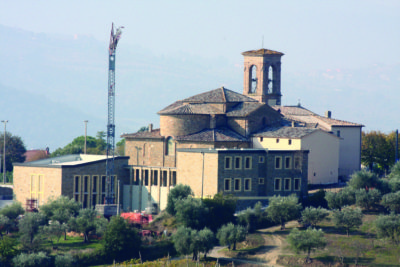 Perugia: Il cardinale Gualtiero Bassetti inaugura l’“Oratorio Mosaico” a Villa di Magione. Un luogo di incontro per giovanissimi, anziani, famiglie, lavoratori… dove svolgere attività di catechesi e sociali