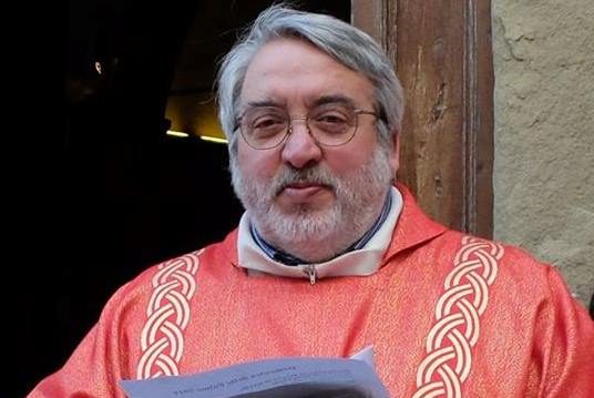 Perugia: La Chiesa perugino-pievese ha un nuovo vescovo ausiliare, il sacerdote Marco Salvi della Diocesi di Arezzo-Cortona-Sansepolcro. L’annuncio della nomina da parte di papa Francesco è stato dato a mezzogiorno in Curia dal cardinale arcivescovo Gualtiero Bassetti. Mons. Salvi sarà ordinato vescovo domenica 31 marzo nella cattedrale di Arezzo
