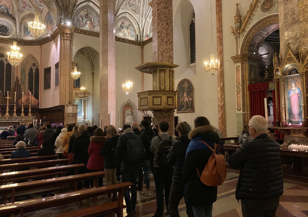 Inizio Quaresima. Il cardinale Bassetti alla comunità cristiana: «Siamo chiamati ad essere ambasciatori e sentinelle di pace e di riconciliazione nei luoghi in cui viviamo e operiamo»