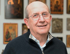 Ernesto Olivero, fondatore del Sermig-Arsenale della Pace di Torino,  alla Giornata diocesana di formazione per volontari ed operatori Caritas.  Ad accogliere l’“imprenditore del bene” il cardinale Gualtiero Bassetti