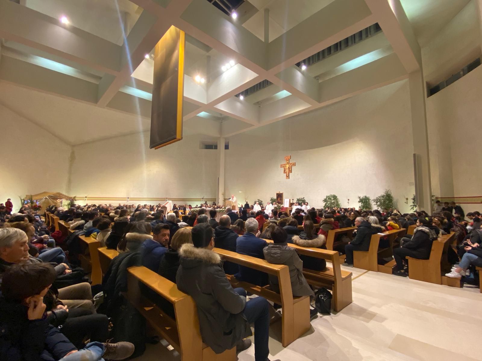 Celebrata a livello diocesano la Festa della Santa Famiglia di Nazareth. Il cardinale Gualtiero Bassetti: «La famiglia è la sorgente della pace»