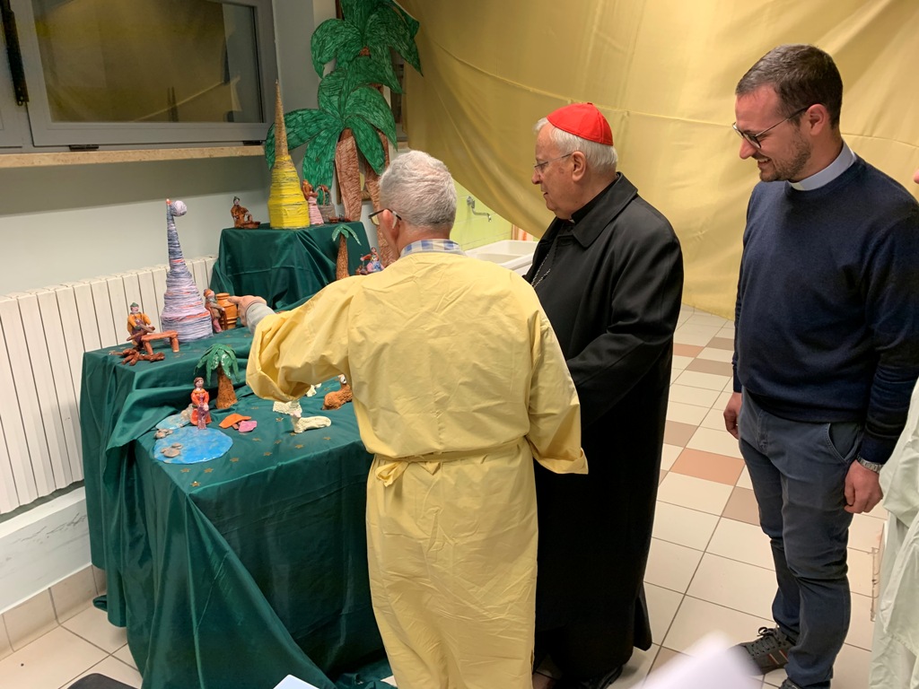 «Il “Don Guanella” è sempre più nel cuore dei perugini». Il cardinale Bassetti ha visitato il presepe vivente dell’Opera guanelliana sorta sessanta anni fa