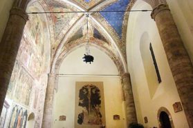 Perugia, il 5 febbraio, celebra la festa di sant’Agata. Per l’occasione sarà posta nella lunetta della nicchia esterna della parete d’ingresso una pregevole ceramica raffigurante l’immagine della santa