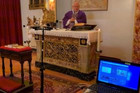 La messa domenicale pro populo del cardinale Bassetti in diretta tv, radio e social. La “Novena alla Madonna delle Grazie in tempo di grave necessità”