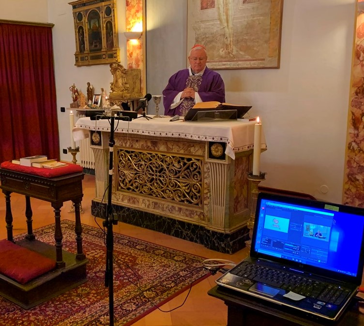 La messa domenicale pro populo del cardinale Bassetti in diretta tv, radio e social. La “Novena alla Madonna delle Grazie in tempo di grave necessità”