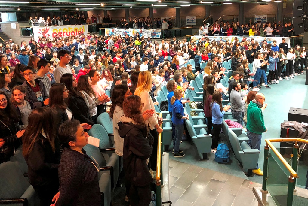 “Io resto a casa con te” e “Io resto con te verso la Pasqua”. Due iniziative attraverso i social delle Pastorali diocesane giovanile ed universitaria e del Coordinamento Oratori Perugini
