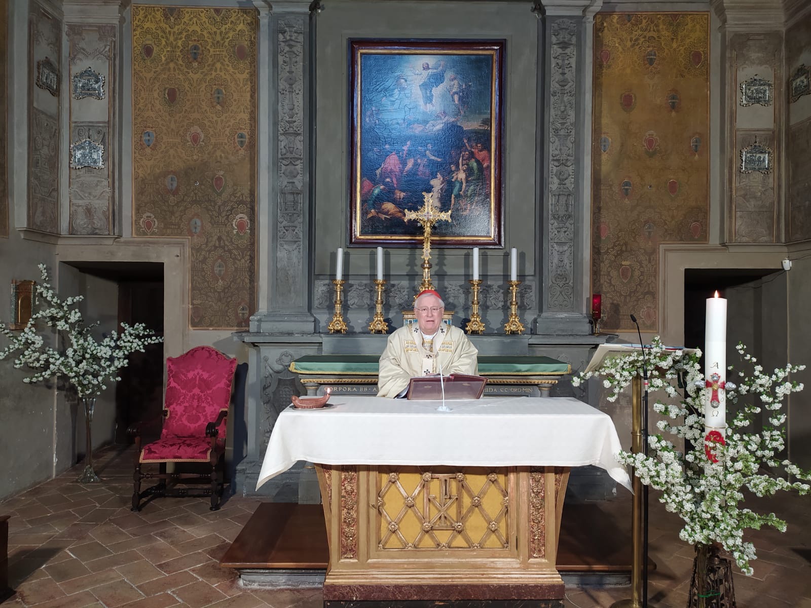 L’omelia del cardinale Bassetti della Domenica della Divina Misericordia. Il presule: «Il Signore mi ha fatto sperimentare che ovunque sbocciano fiori di bontà… La gioia della Pasqua nasce nel farsi carico delle ferite di tanti uomini e donne vicini e lontani da noi»