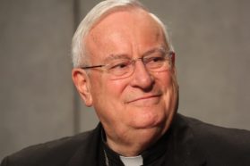 Il cardinale Bassetti preoccupato per la tristezza nei volti dei ragazzi provocata dalla pandemia