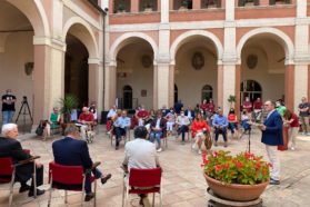 Il cardinale Gualtiero Bassetti all’“Isola di San Lorenzo”.  “Siamo in uno dei siti antichi più importanti del mondo… Occorre ancor più farlo conoscere  e valorizzare… Anche attraverso la cultura si creano opportunità di lavoro per i giovani”