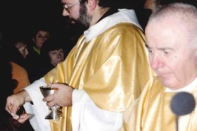 È tornato alla Casa del Padre mons. Marino Riccieri, per lunghissimi anni vicario parrocchiale  di Ponte San Giovanni. Il ricordo affettuoso dell’arcivescovo mons. Paolo Giulietti