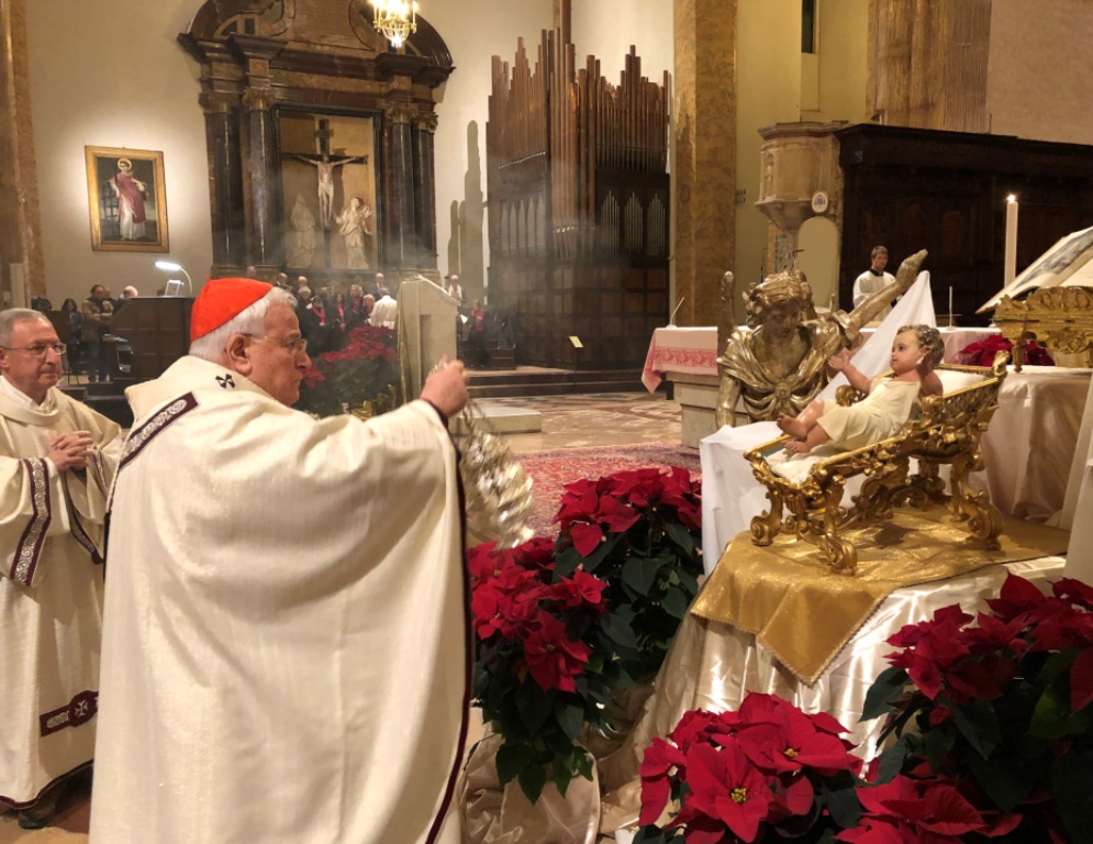 Il Natale del cardinale Bassetti. Le celebrazioni e gli eventi a cui presiederà il presule. Tra questi la benedizione e inaugurazione, il 25 dicembre, della seconda Mensa Caritas in città