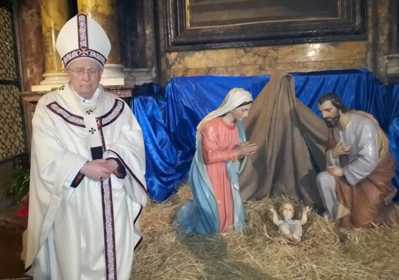 Omelia del cardinale arcivescovo Gualtiero Bassetti alla S. Messa della Notte di Natala nella cattedrale di San Lorenzo