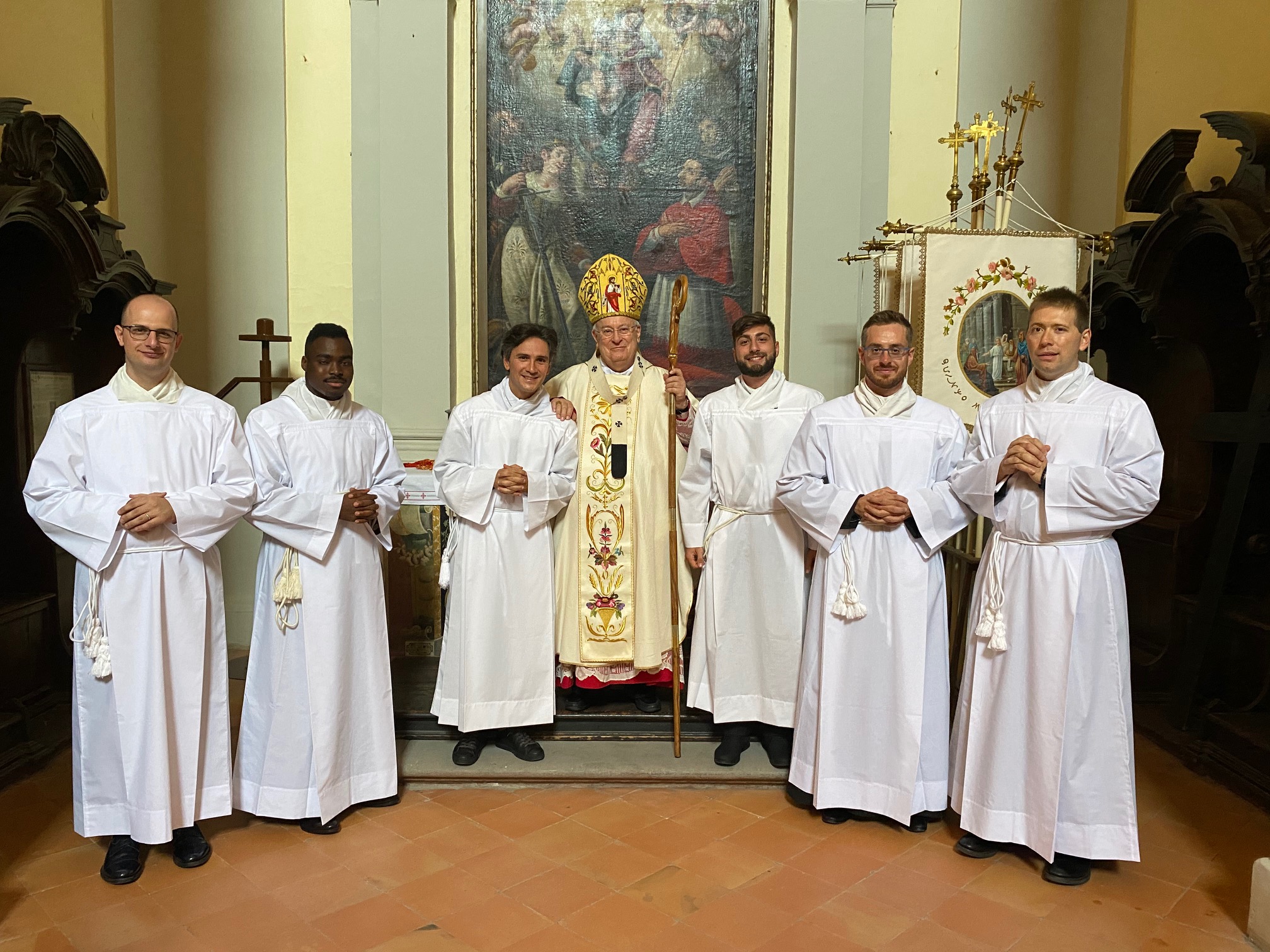 Il seminarista Emmanuel John Olajide Boluwatife sarà ordinato sacerdote dal cardinale Bassetti, in cattedrale, nella Solennità dell’Immacolata. Diocesi in festa per il sesto neo giovane sacerdote del 2021