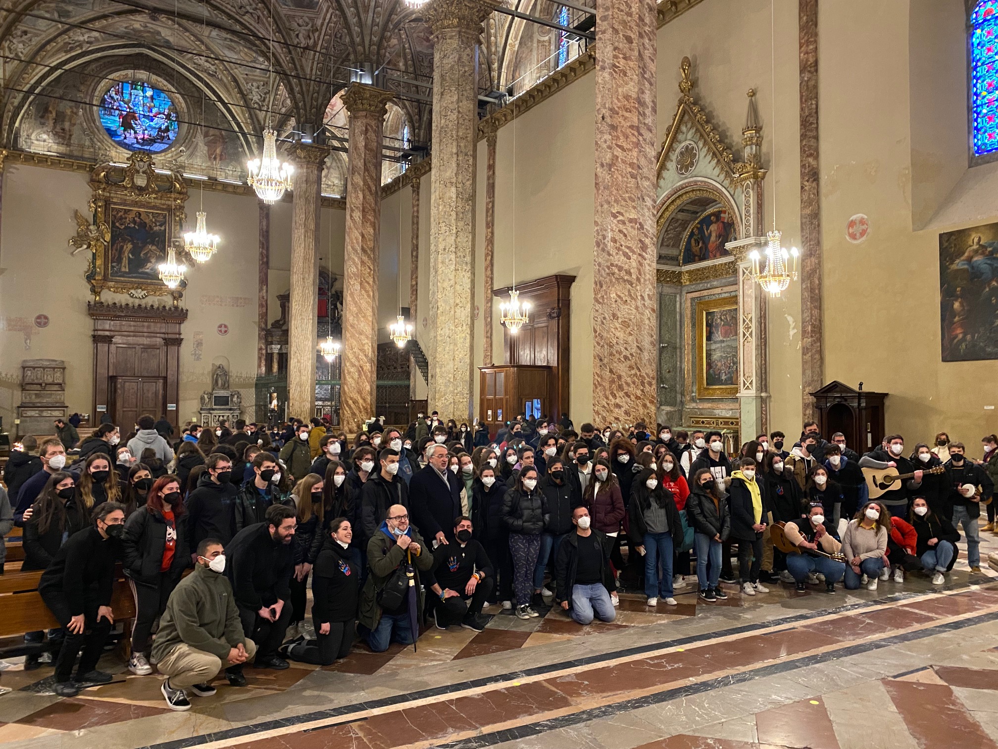 Con la celebrazione eucaristica in cattedrale conclusa la Giornata diocesana di formazione degli animatori di Gr.Est e Oratori. Il vescovo ausiliare mons. Marco Salvi nell’affidare il “mandato” a ciascun animatore: «Sei la mano della tenerezza di Dio»