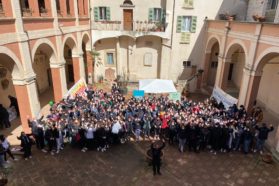 In 500 alla Giornata diocesana di formazione degli animatori e coordinatori Gr.Est. – Oratori.  Il vescovo ausiliare mons. Marco Salvi ai partecipanti: «siate costruttori di vita in questa società triste»