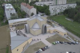Il nuovo complesso San Giovanni Paolo II non è una “cattedrale nel deserto”