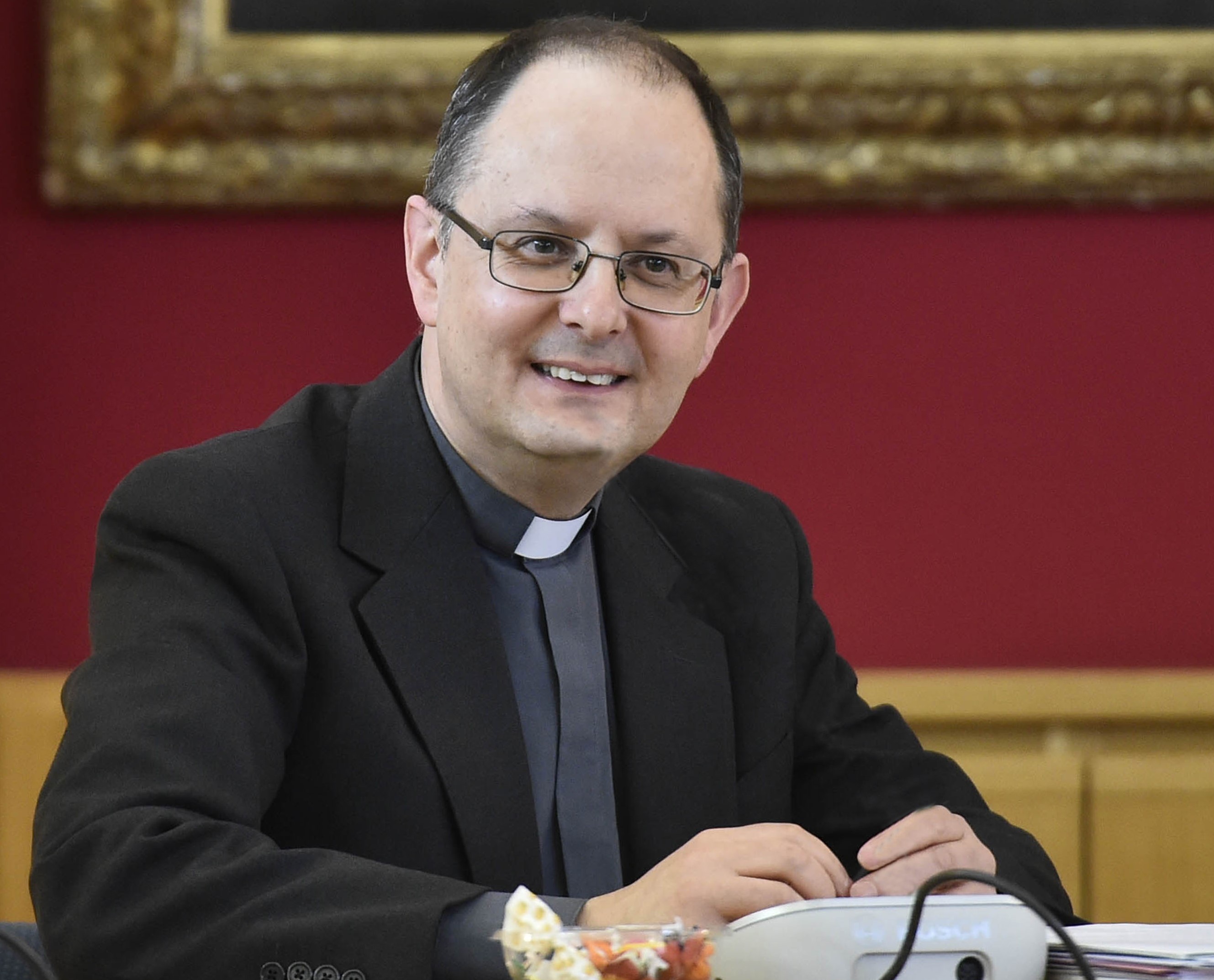 Domenica 11 settembre la consacrazione episcopale di Don Ivan Maffeis. Ad annunciare la giornata di inizio episcopato del nuovo Pastore è il vescovo ed amministratore diocesano mons. Marco Salvi