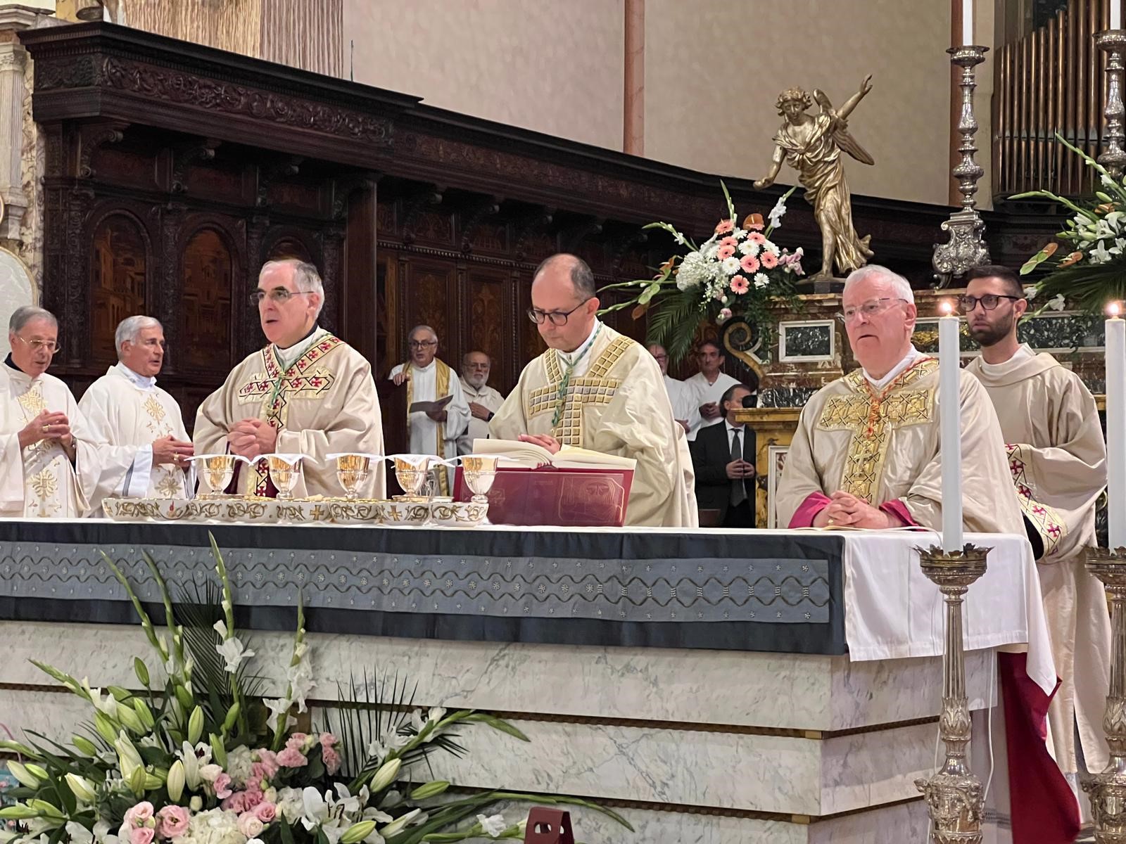 L’intervento di ringraziamento dell’arcivescovo mons. Ivan Maffeis a conclusione della messa della sua ordinazione episcopale nella cattedrale di San Lorenzo «Aiutatemi a conoscervi di persona, sapendo che è la condizione per un’autentica fraternità e per la condivisione di un cammino ecclesiale»