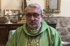 Il vescovo Marco Salvi saluta la comunità diocesana nella cattedrale di San Lorenzo,  giovedì 5 gennaio, prima di fare ingresso nella Diocesi di Civita Castellana
