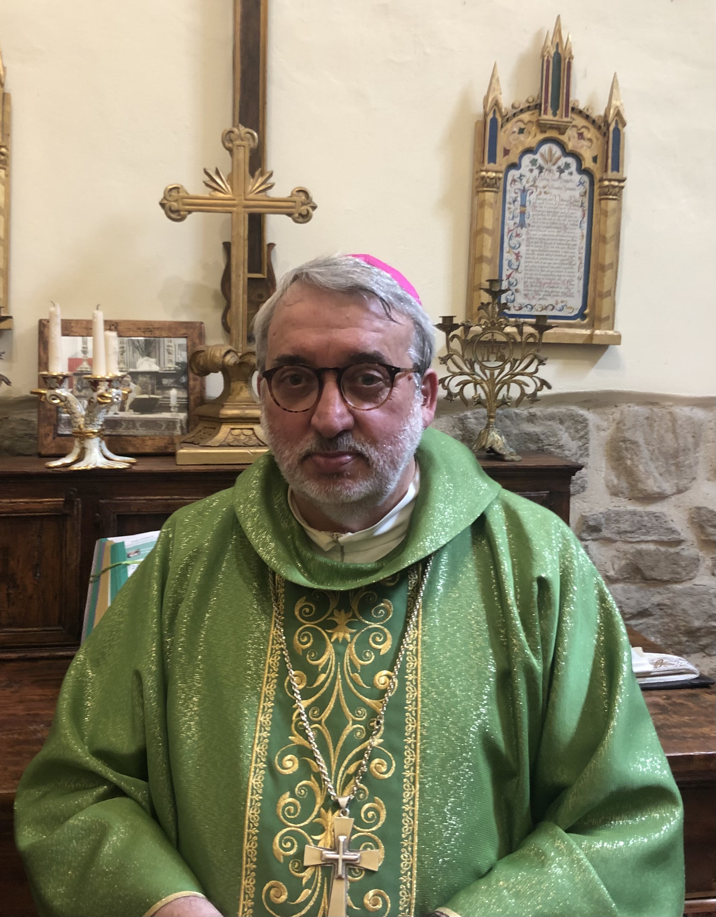 Il vescovo Marco Salvi saluta la comunità diocesana nella cattedrale di San Lorenzo, giovedì 5 gennaio, prima di fare ingresso nella Diocesi di Civita Castellana
