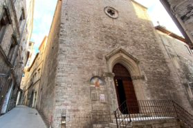 Domenica 5 febbraio, festa di Sant’Agata, protettrice anche delle donne con patologie al seno. Il rettore dell’omonima chiesa monsignor Fausto Sciurpa: «Questo luogo diventi un piccolo santuario  per tante donne sofferenti, perché, come testimonia questa grande Santa, “la mia medicina è Cristo”»